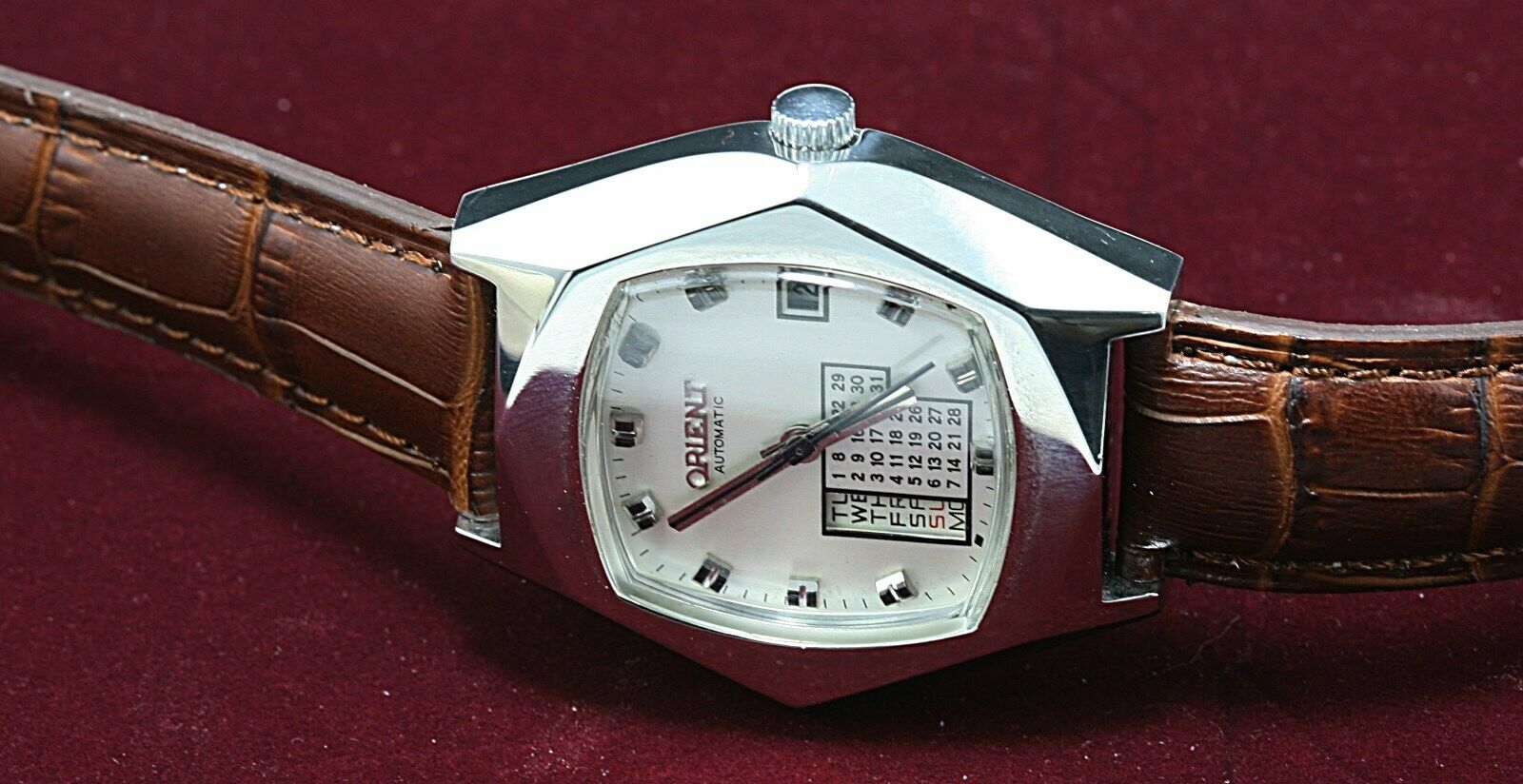 ORIENT 39mm 20941 PERPETUAL CALENDAR 21 Jewels Automatic