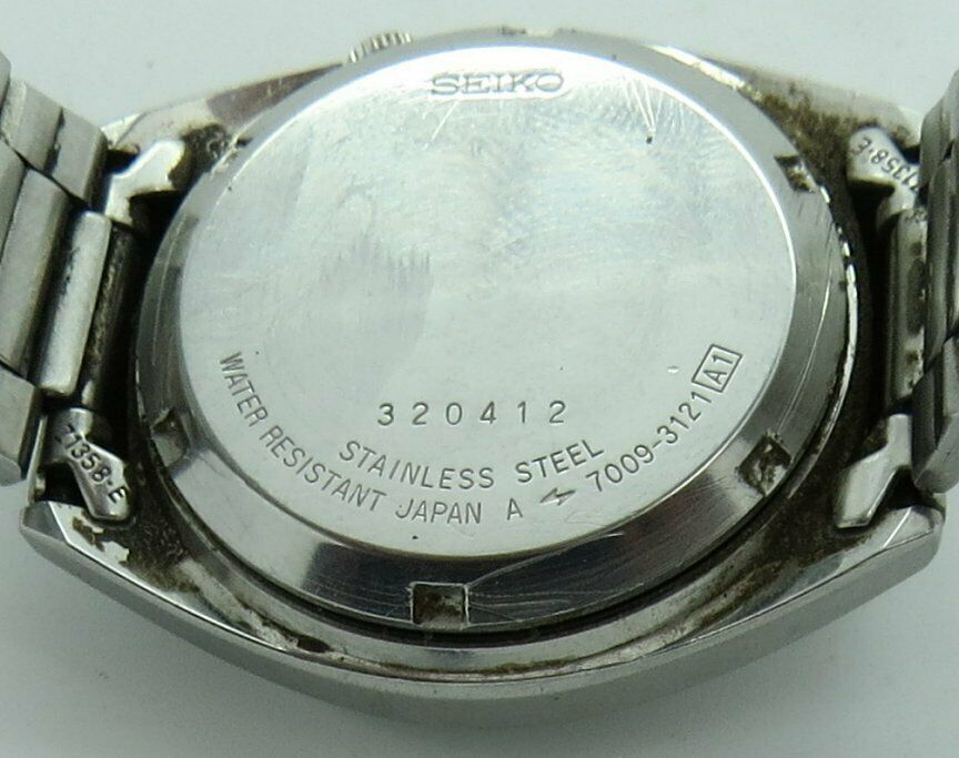 Vintage 1993 Seiko 5 Automatic Day Date Mens Watch & Bracelet | WatchCharts