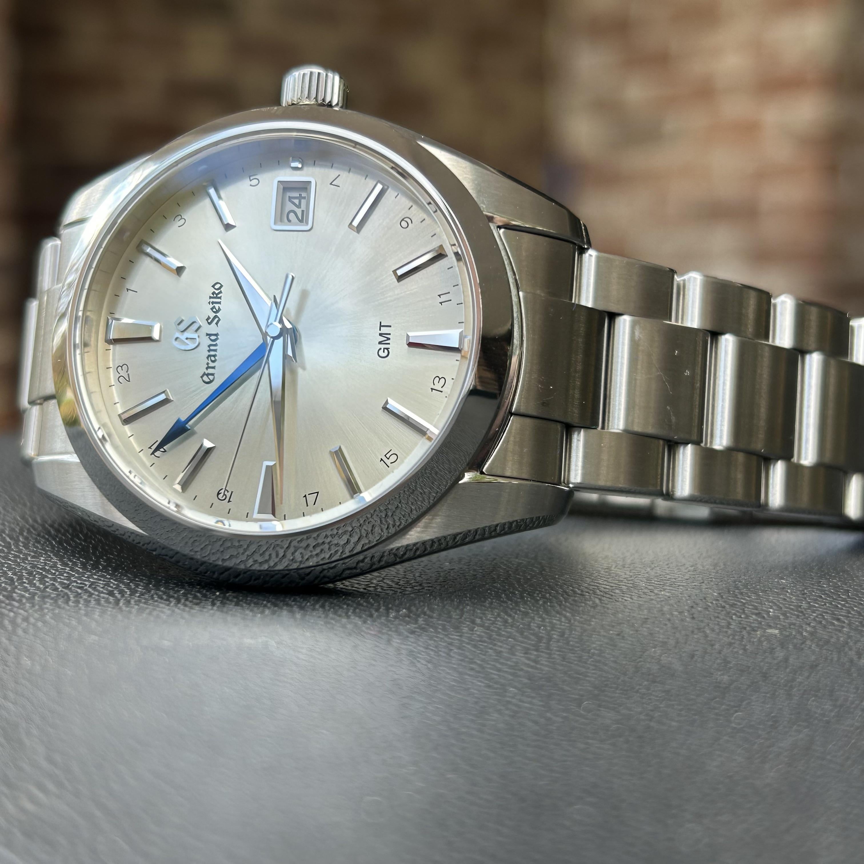 WTS] Grand Seiko SBGN011 GMT Champagne dial | WatchCharts