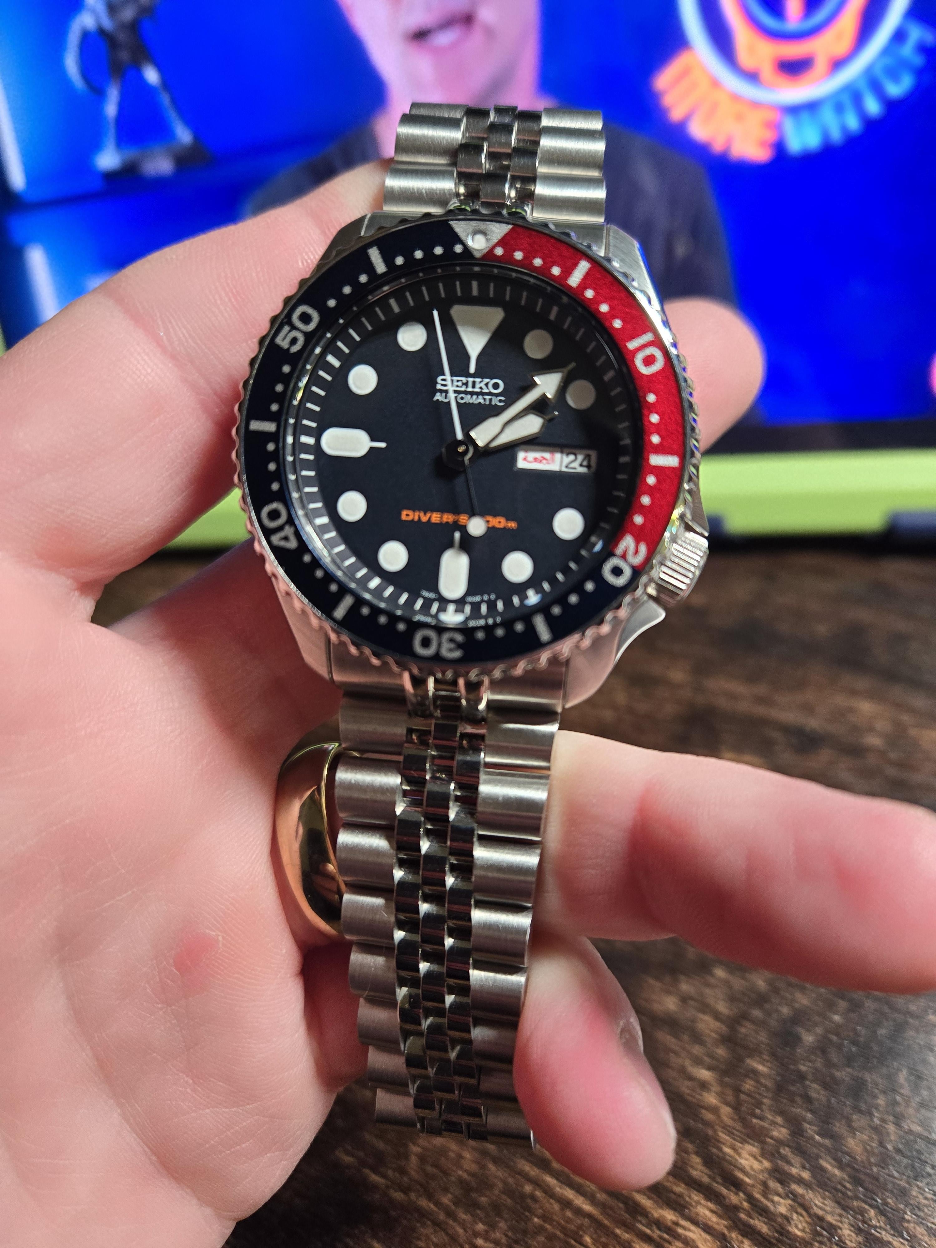 Seiko SKX009 watches for sale WatchCharts Marketplace