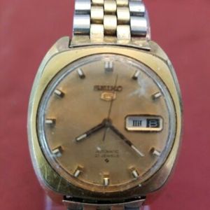 Vintage Seiko 5 6119-7103 Automatic 21 Jewel Men's Wristwatch