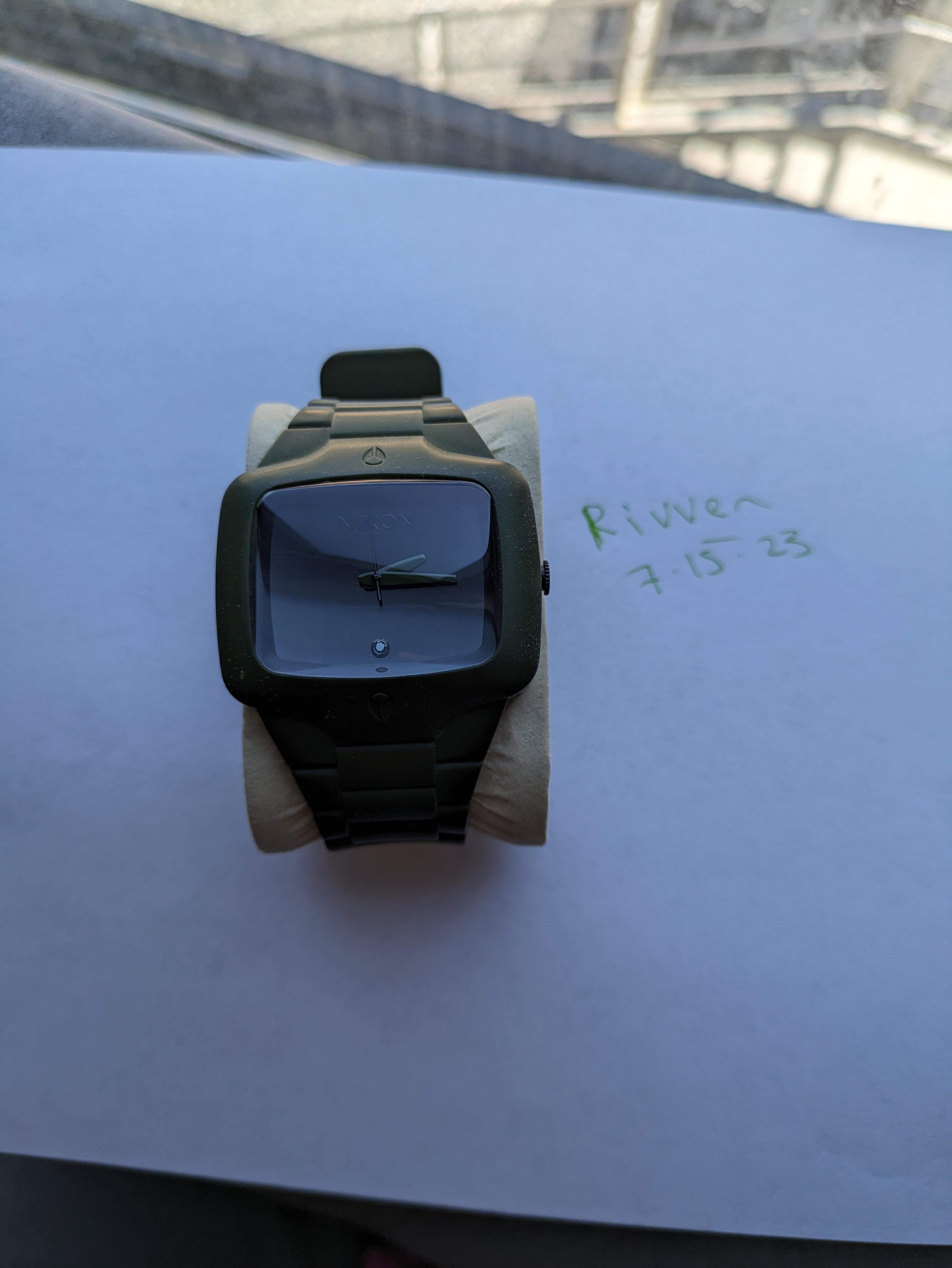 Nixon rubber best sale player watch