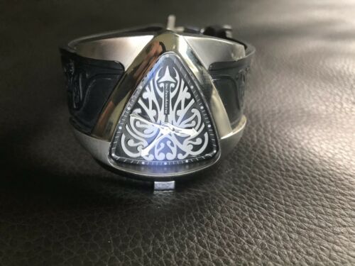 TECHNO MARINE MAORI DESIGN クォーツ時計 Technomarine Maori collection silver tattoo 1.8 CTW Diamond