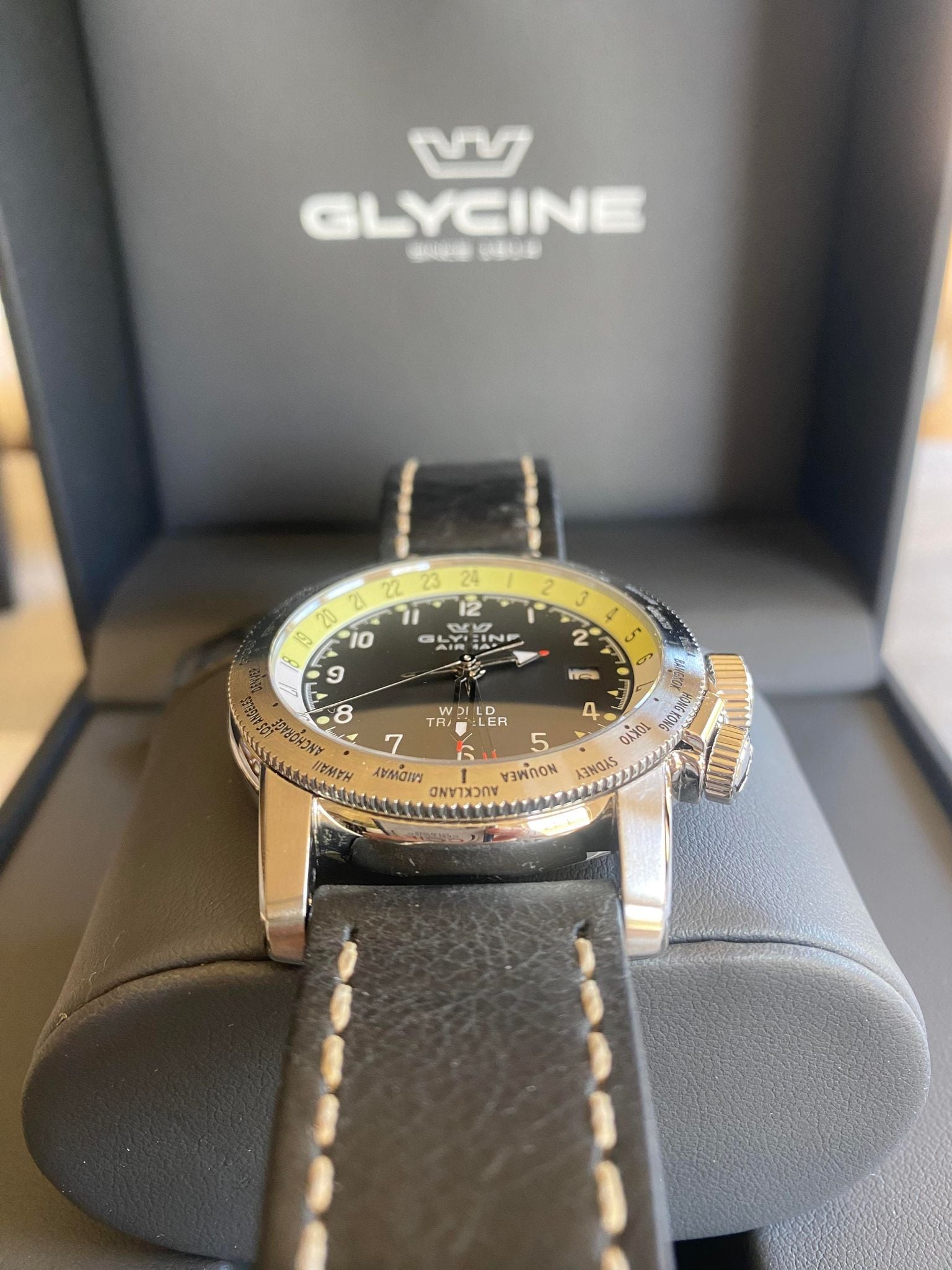 WTS Glycine Airman World Traveler Black Ref. 3939.19.LB9B WatchCharts Marketplace