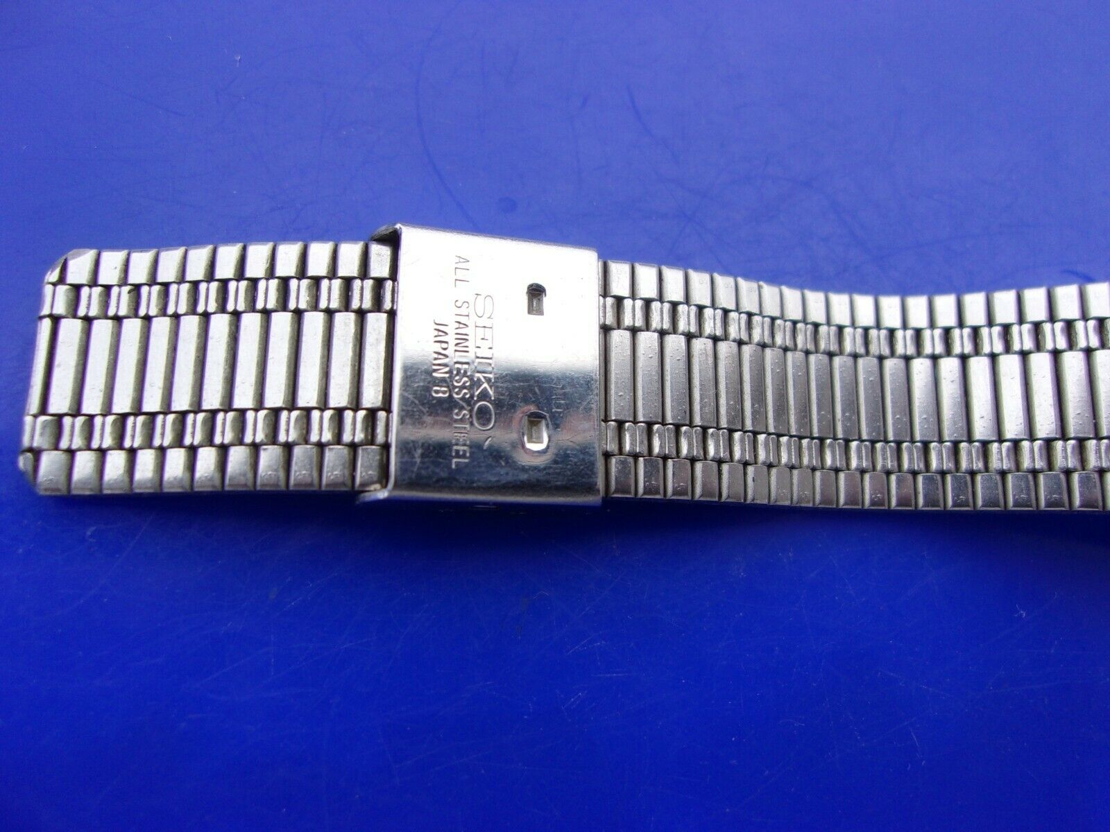 Rare vintage seiko 7810 - 5059 elegant nice quartz man watch japan