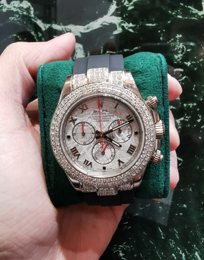 Iced out hotsell rolex daytona