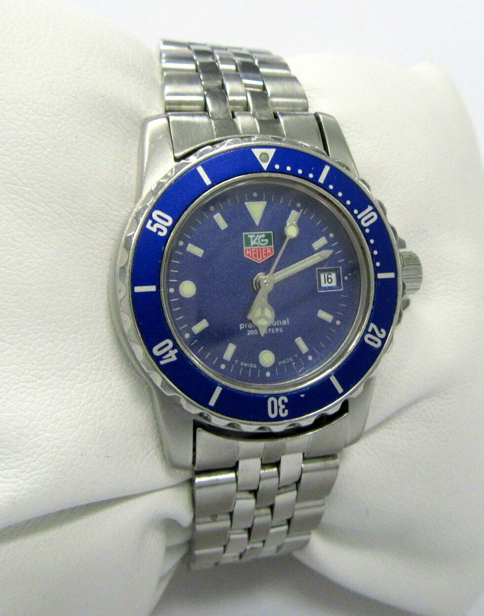 TAG Heuer Ladies WD1414 G 20 Professional Blue Bezel and Dial 28mm