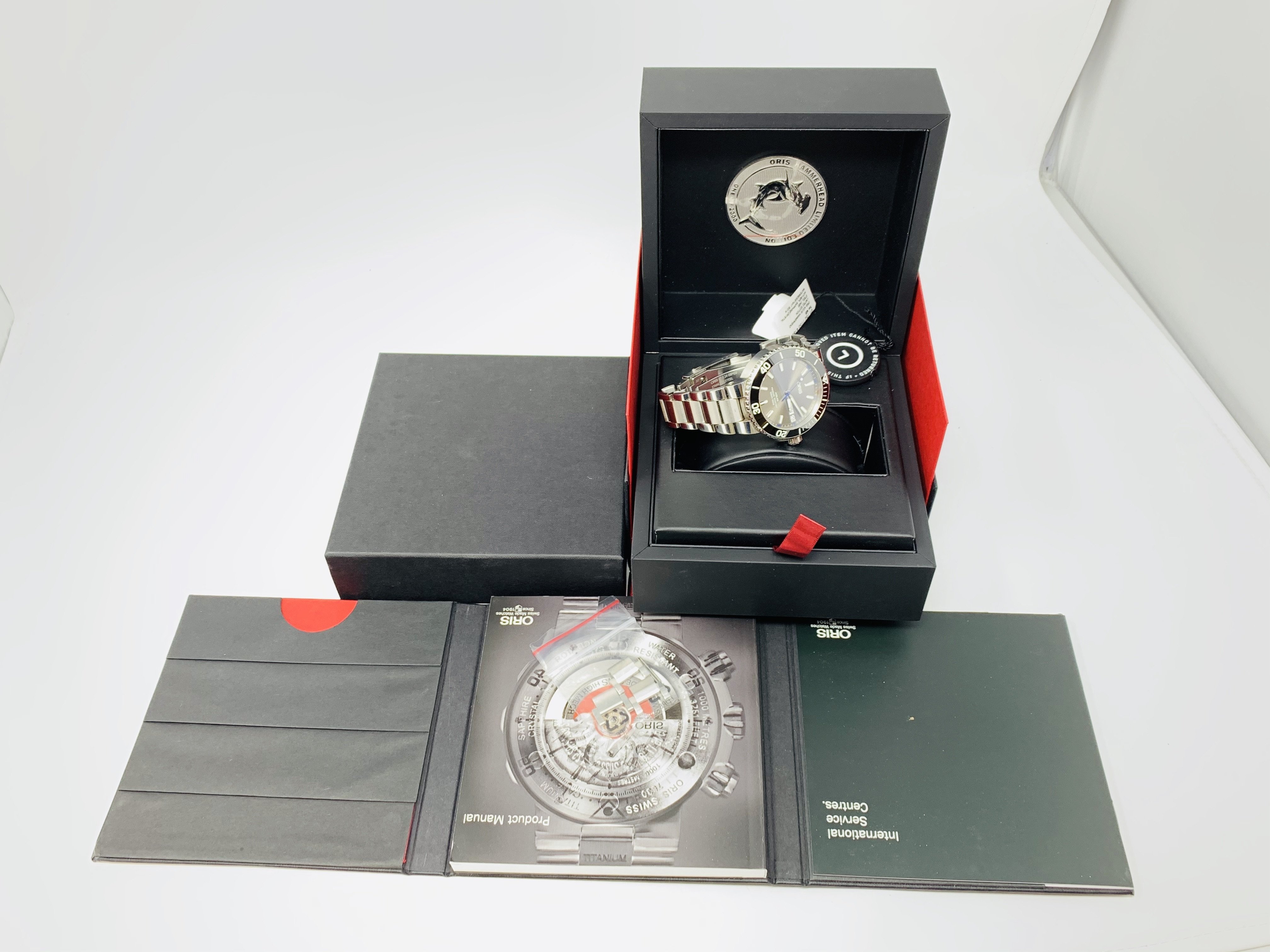 FS Oris Aquis Hammerhead Limited Edition Watch 01 752 7733 4183