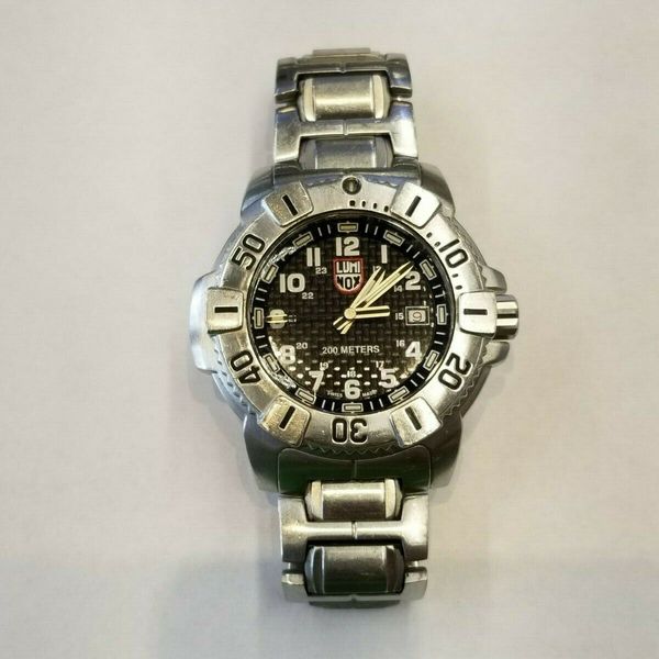 Luminox Series 6100/6200 Swiss Quartz SS Sapphire Men's Wrist