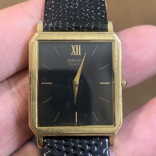 Men's SEIKO 5P30-5A09 Black/Gold Quartz Watch New Battery All