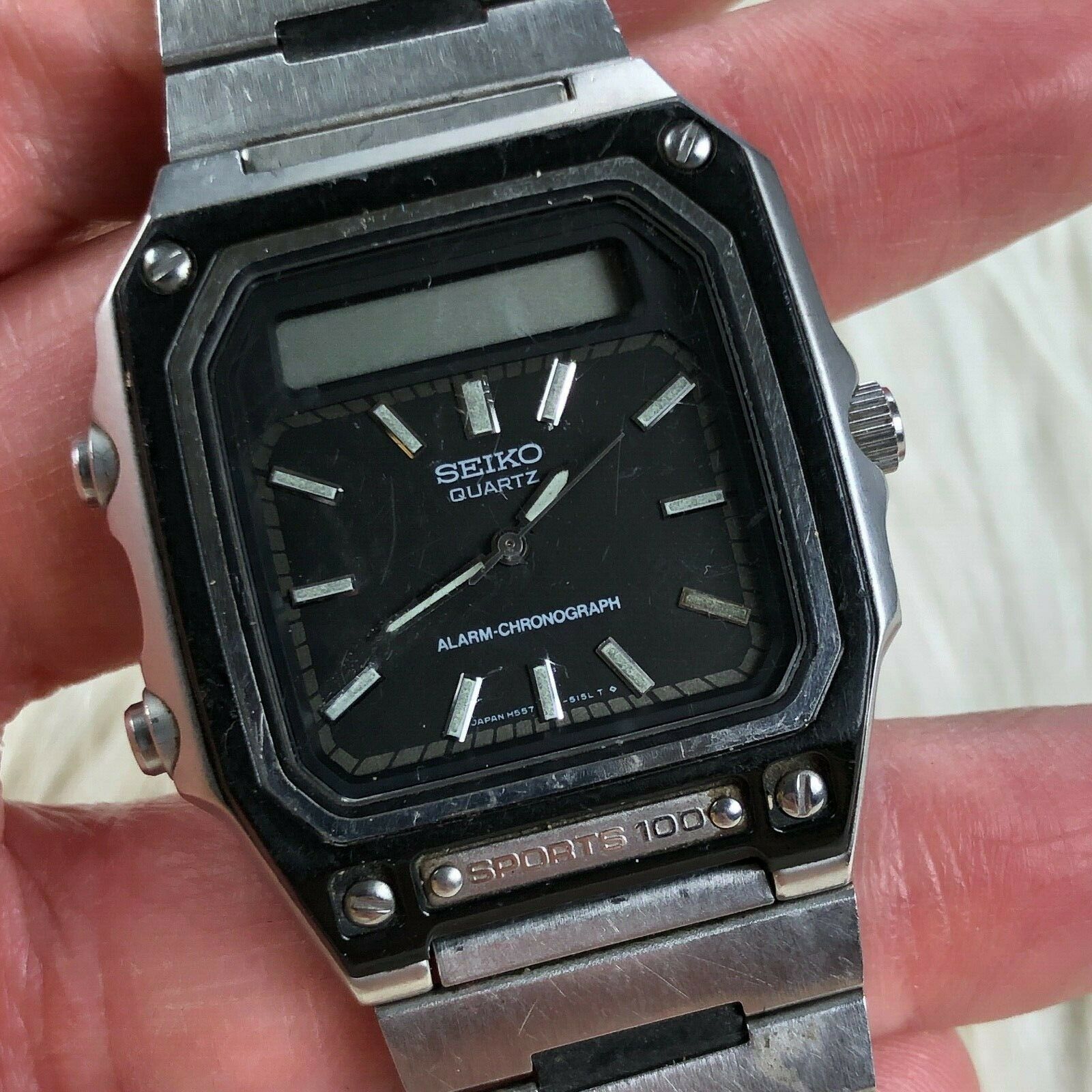 Vintage 1982 Seiko H557-5099 Quartz Alarm Chronograph Sports 100 