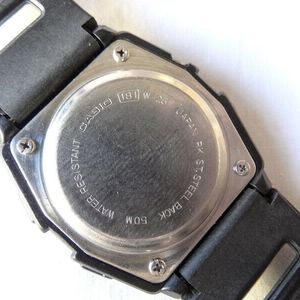 E233 【希少・ジャンク】CASIO W-25 カジキ マーリン 181 Vintage Casio W-25 W25 Module 181 Mens Digital Watch Multi Alarm