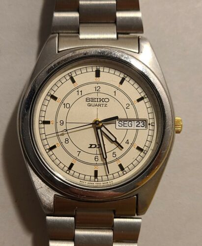 Seiko 7N43 8A00 Men s Quartz Watch New Battery WatchCharts