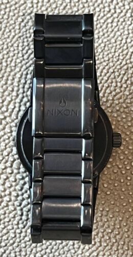 Nixon shoot to thrill the cannon deals 100m stainless steel