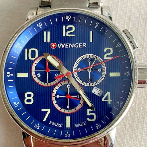 Acheter Victorinox Armée Suisse INOX. Montre pour homme à quartz
