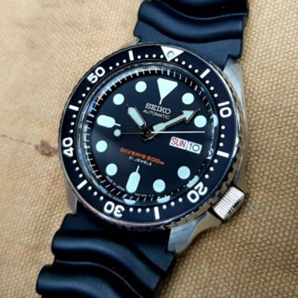 Seiko SKX007J1 – Montre De Plongée Automatique En Acier, 200m étanche