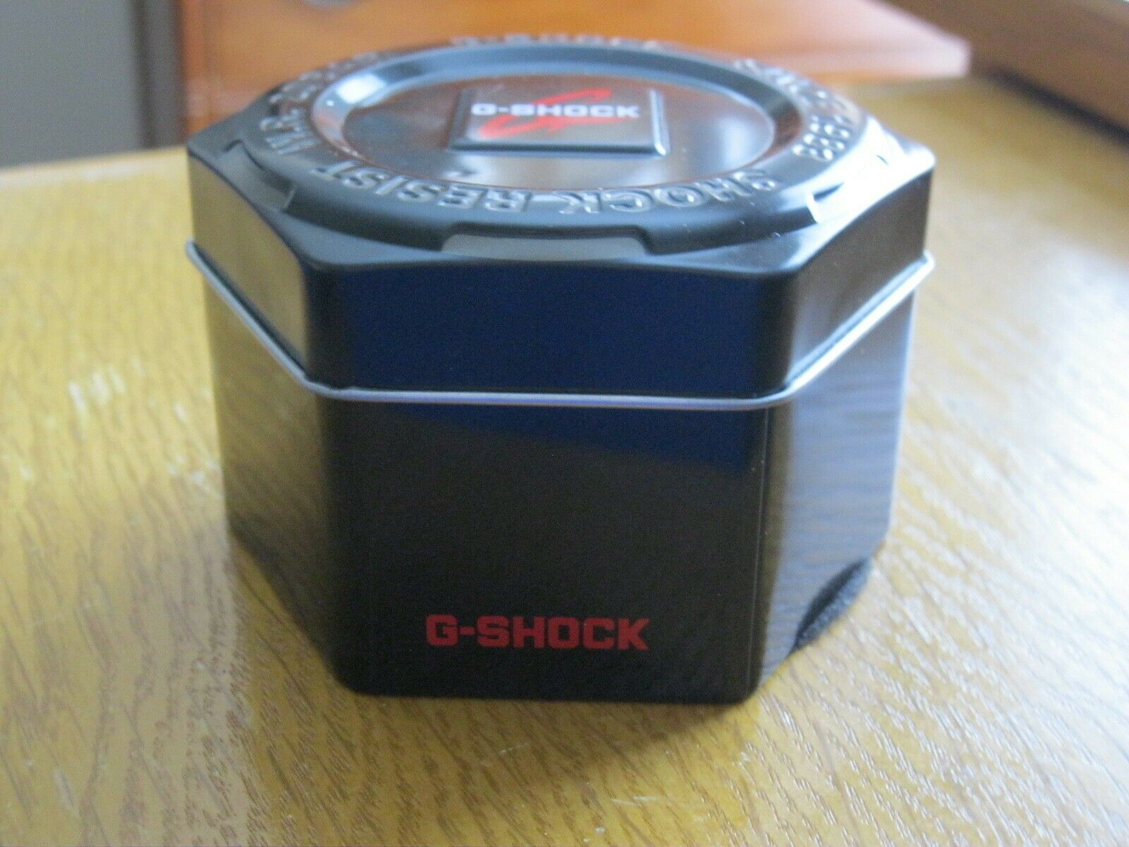 6800金液晶海外モデル　DW-6800G-1V G-SHOCK