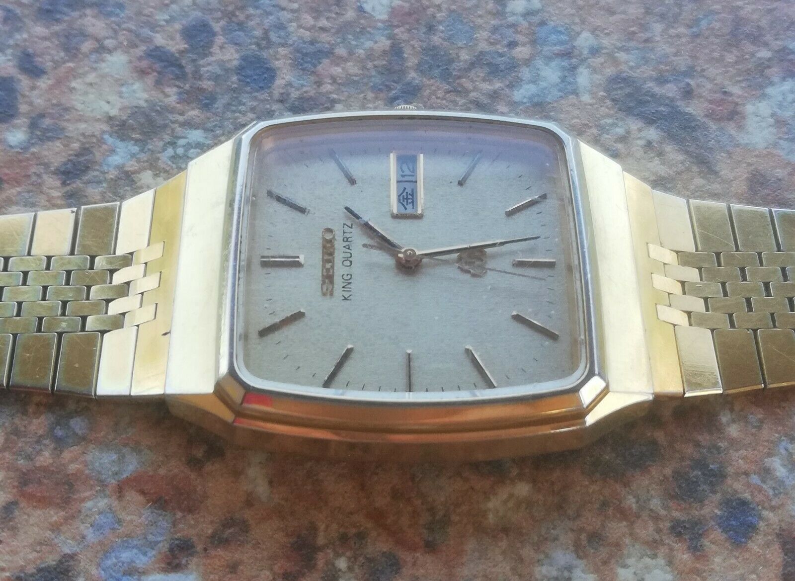 Vintage Seiko King Quartz Twin Quartz 9443 5020 December 1982 Gold