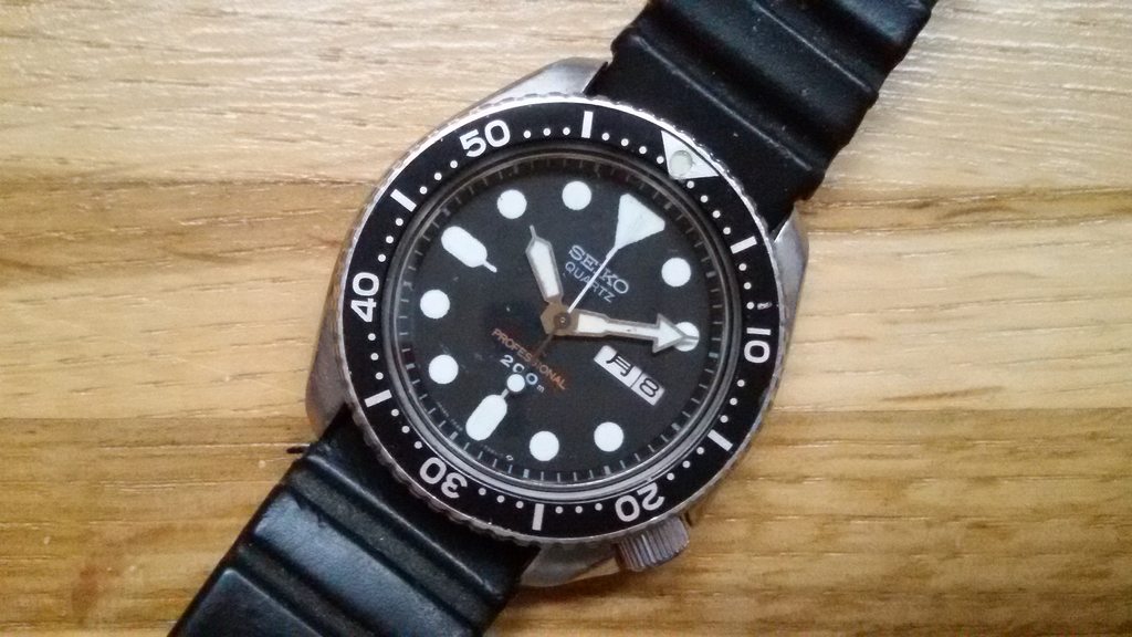 SOLD: Seiko 7548-7010 200m Professional Quartz Diver from November 