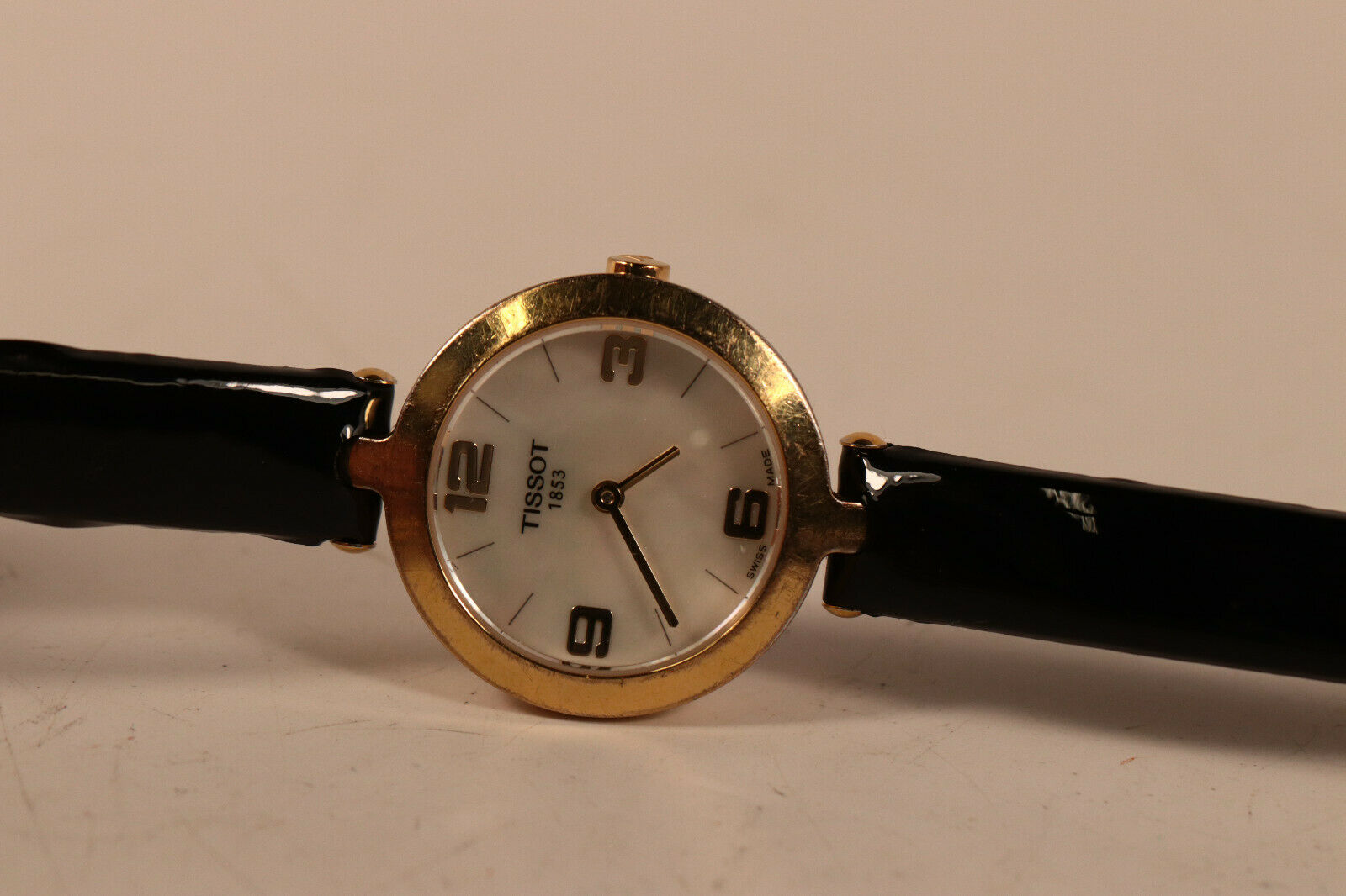 Tissot 1853 womens wrist watch t003209a gold tone swiss made