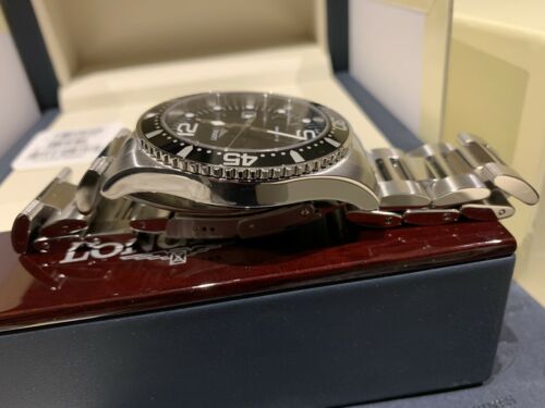 Longines HydroConquest 44MM Diving Watch L38404566 with Box and