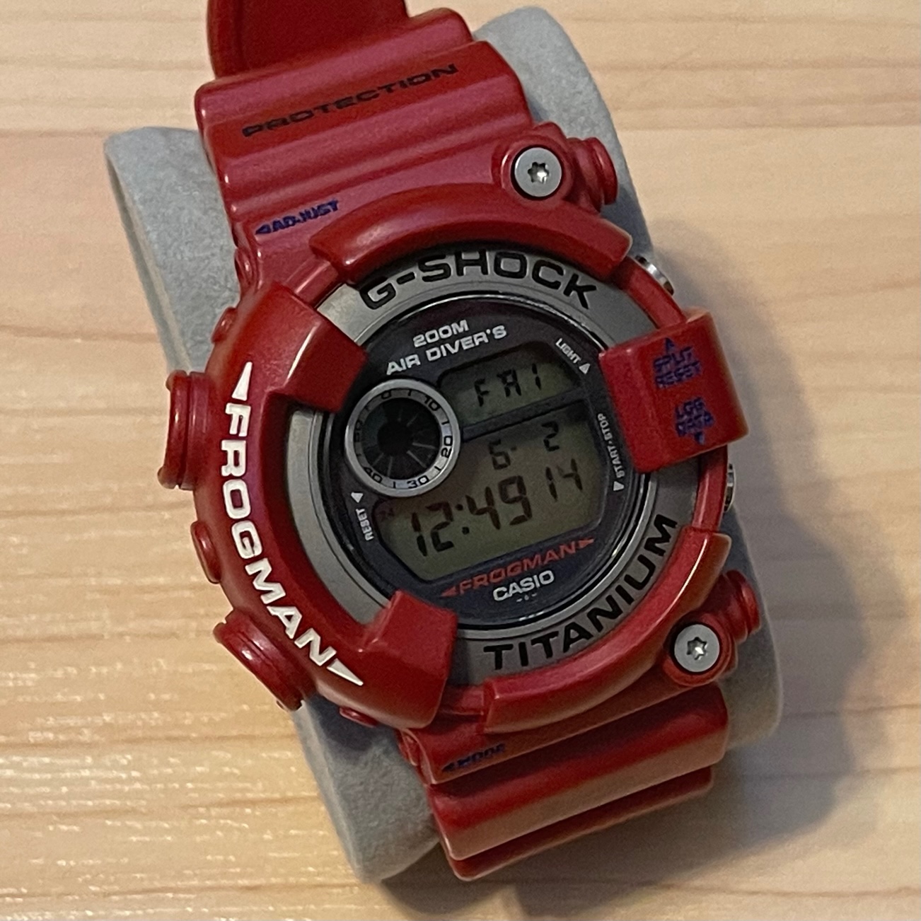 WTS] Casio G-Shock DW-8201GF-4 Frogman DW-8200 Series Red Digital