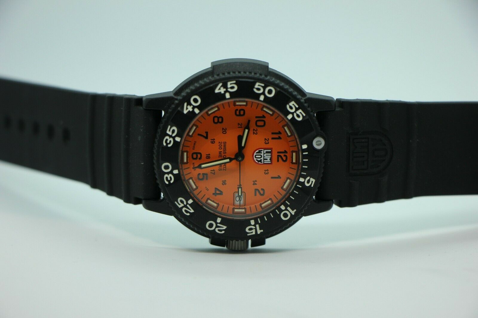 Luminox Series 3000 オレンジ/ブラック 【公式通販】