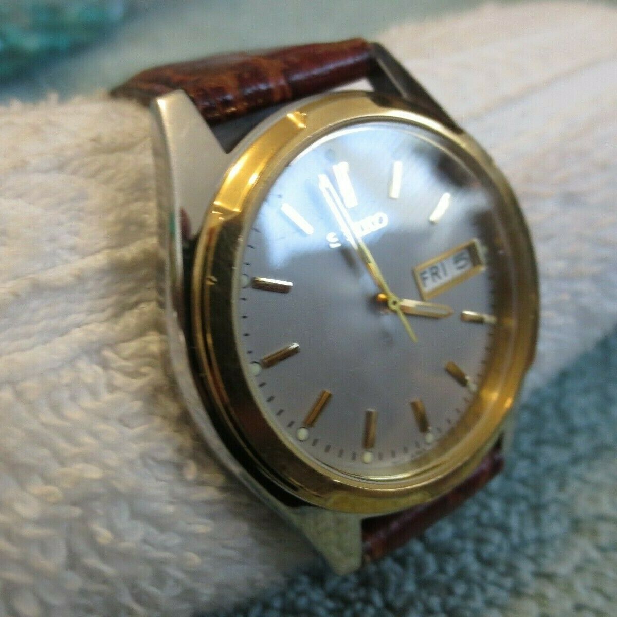 vintage men's watch SEIKO 7N43-8199 Analog quartz water resistant