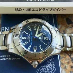 Ladies Citizen Eco-Drive Air Diver display picture 3