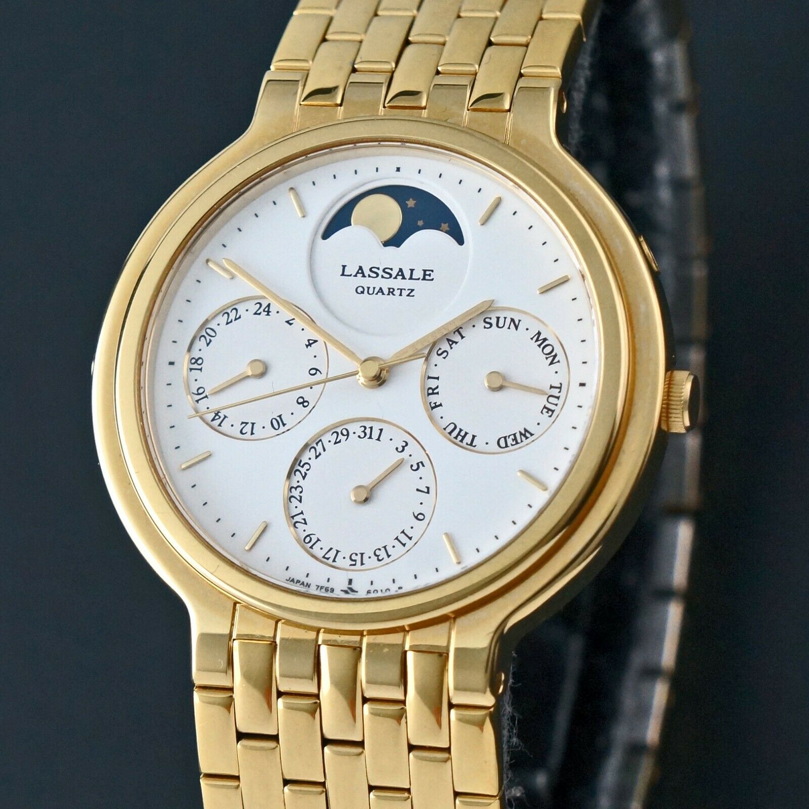 la la larks 28時　限定配布盤 Lassale 7F69-6029 Triple Date Moonphase Quartz Bracelet