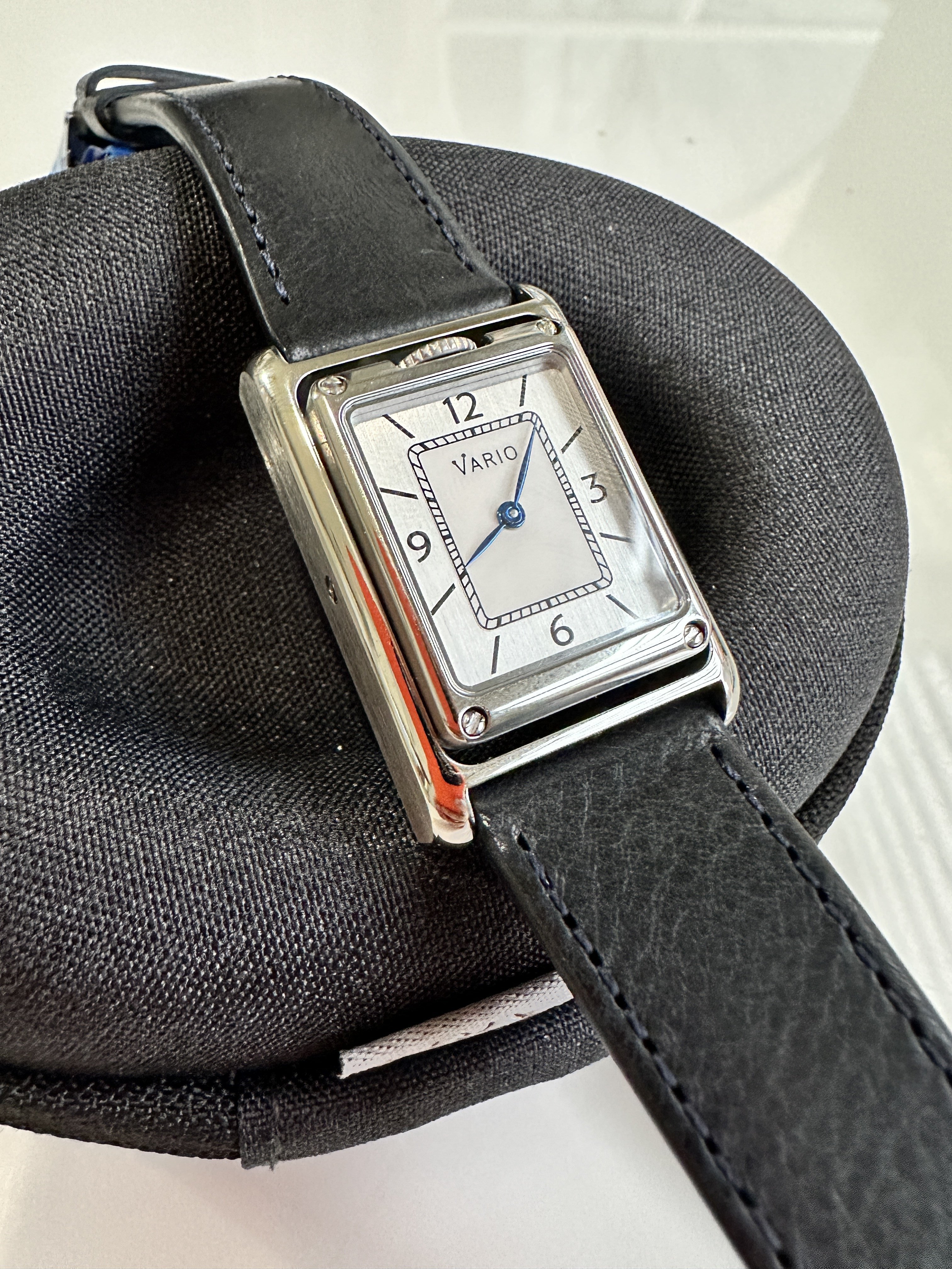 Brolleke - Delvaux, Reverso model, 50s. Removable canvas