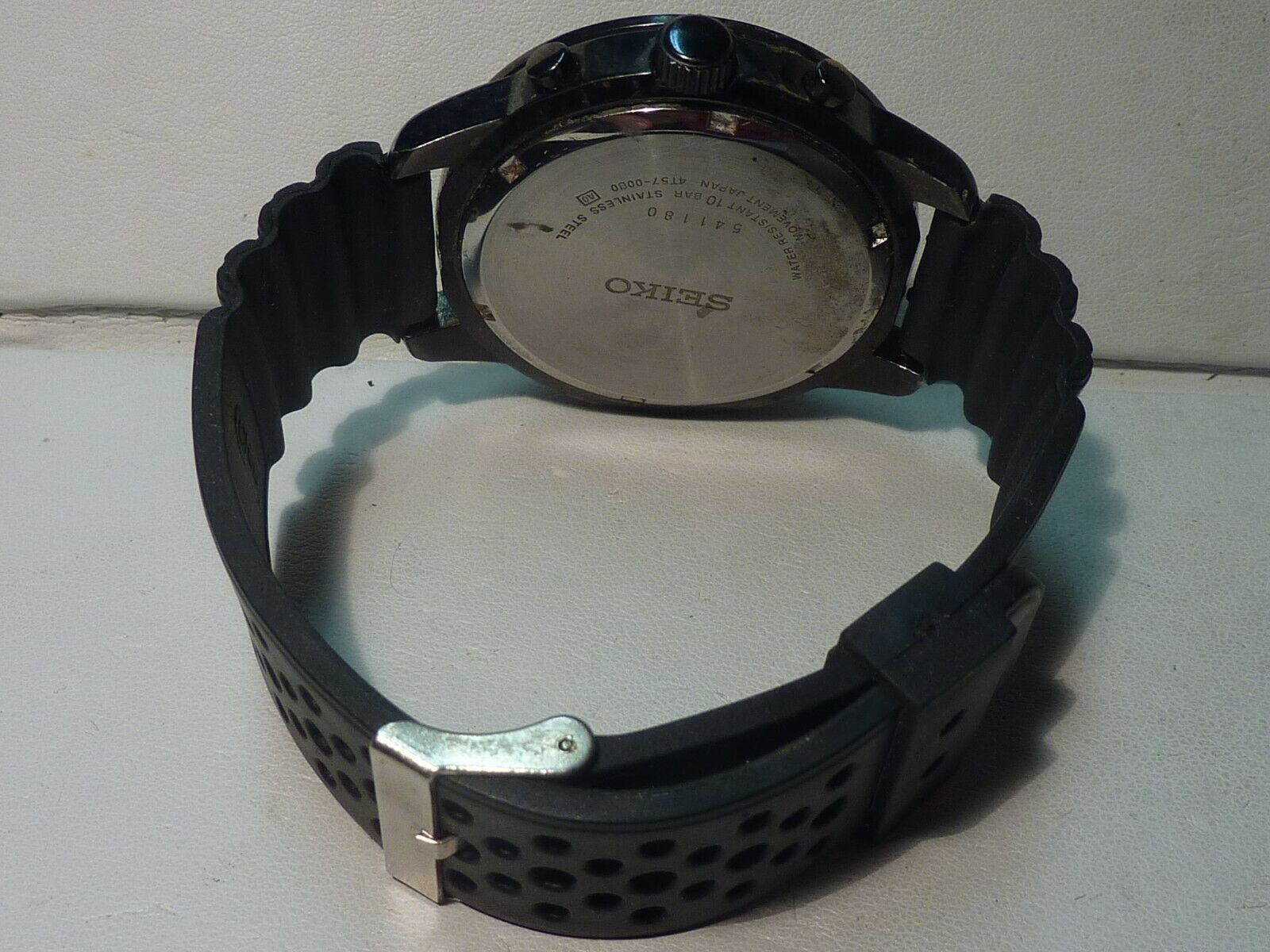 Seiko Chronograph Black Tone Men's Wristwatch Model 4T57 00C8 Runs & Keeps  Time | WatchCharts