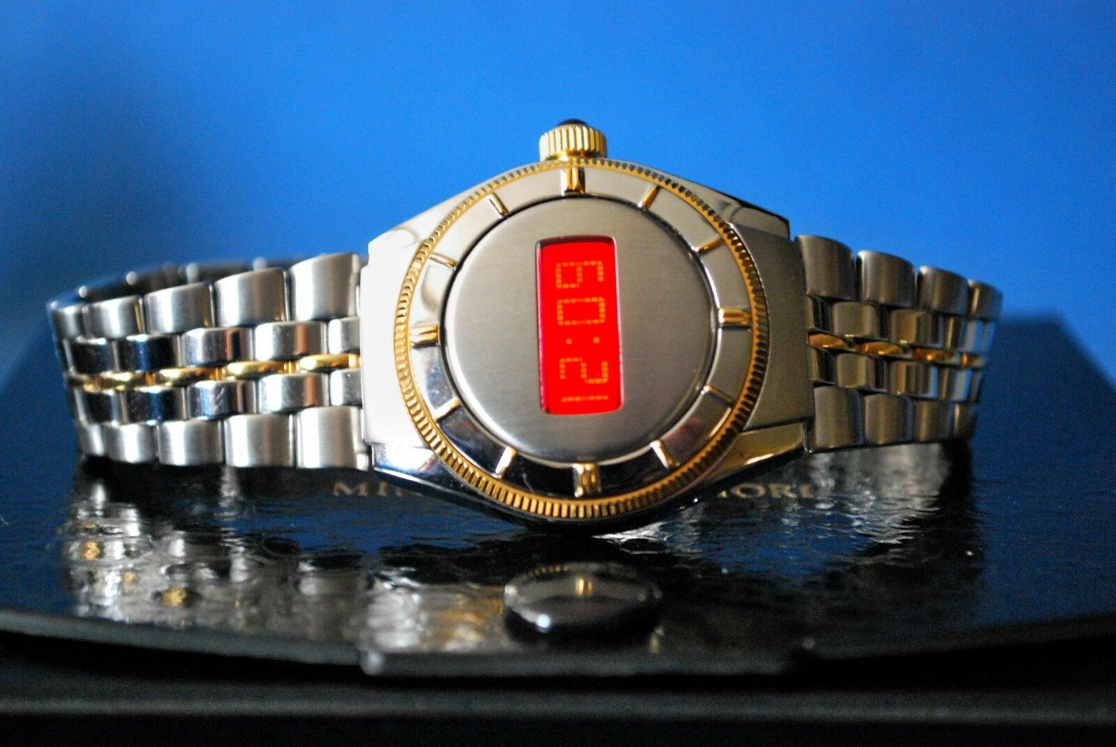 ○クリアランス最激安○ SEIKO MINAKO YOKOMORI L600－4010 LED腕時計 