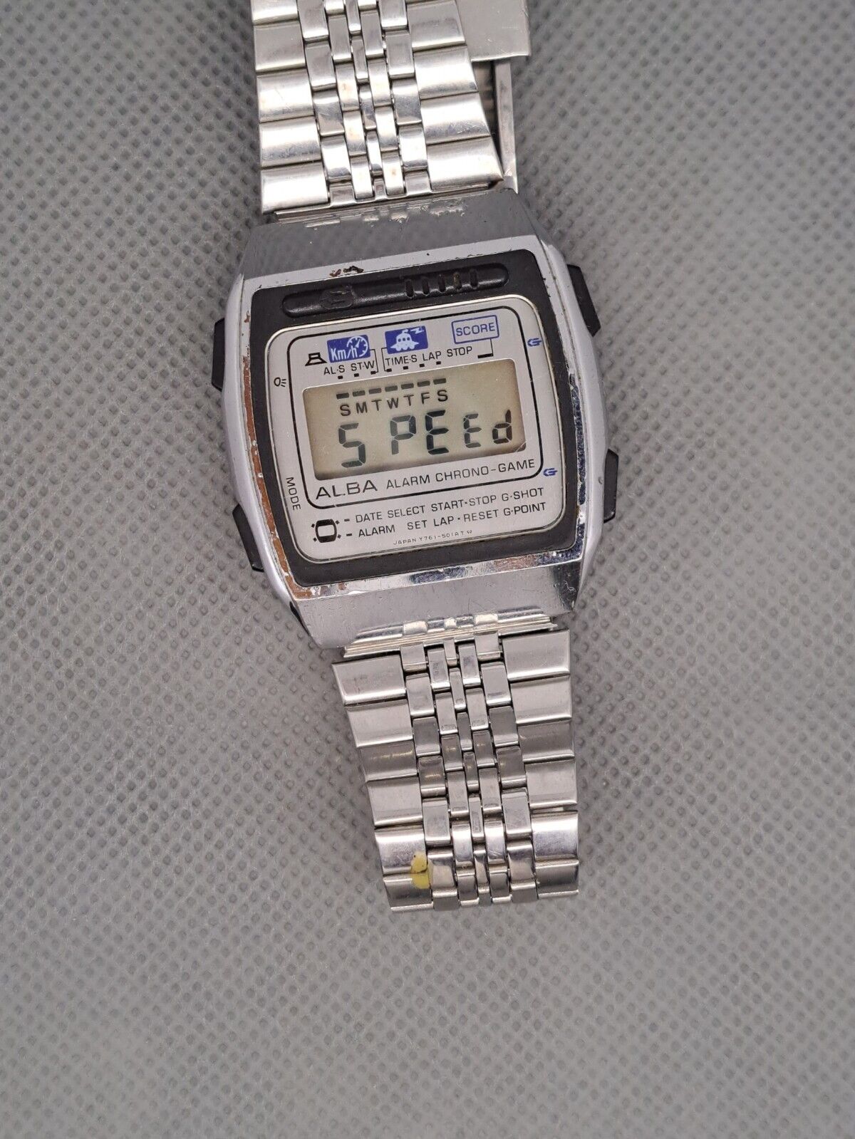 Rare SEIKO VINTAGE DIGITAL WATCH ALBA UFO GAME WATCH RETRO Y761-5010 80s  OLD KM | WatchCharts Marketplace