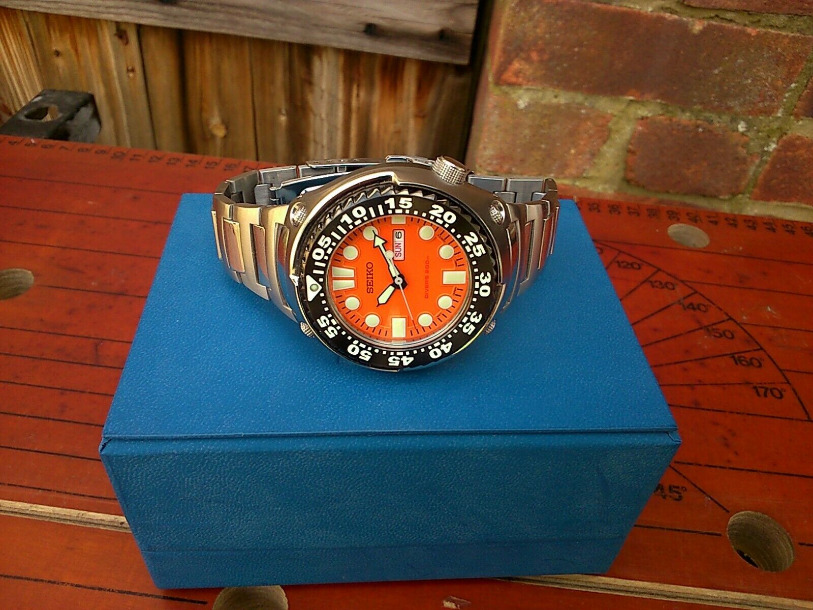 Seiko SHC059P1 Orange Sawtooth 200m Divers Watch | WatchCharts Seiko SHC059P1 Orange Sawtooth 200m Divers Watch | WatchCharts