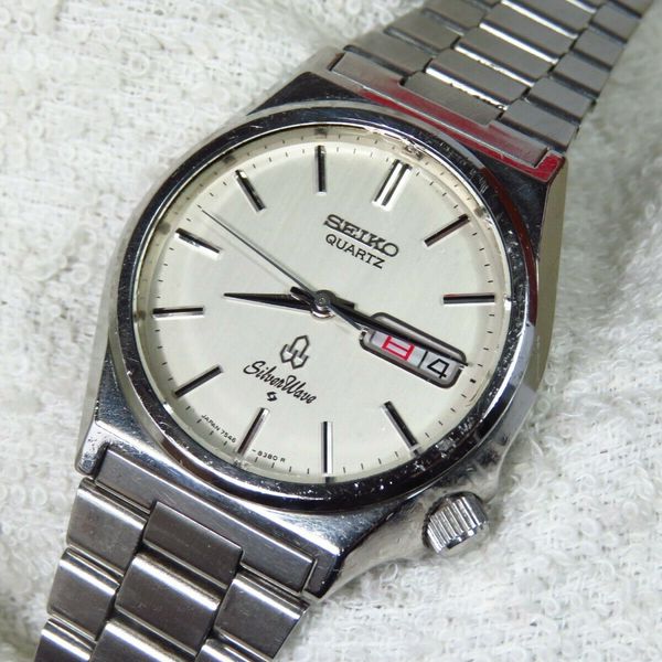 Vintage 1978 SEIKO Silver Wave QUARTZ watch { 7546 - 8340