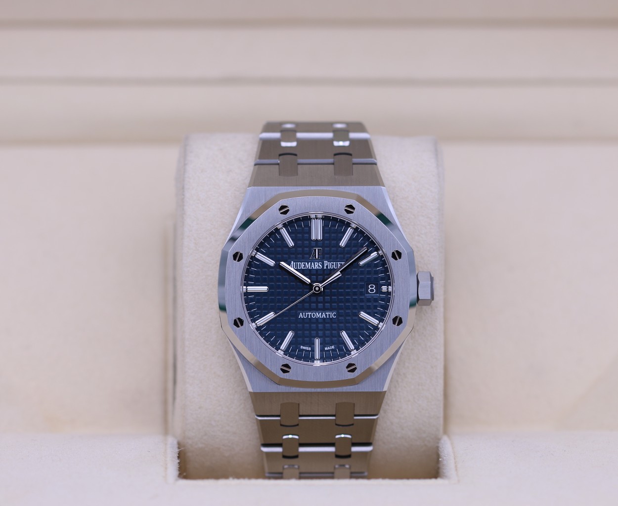 royal oak 15450 blue dial