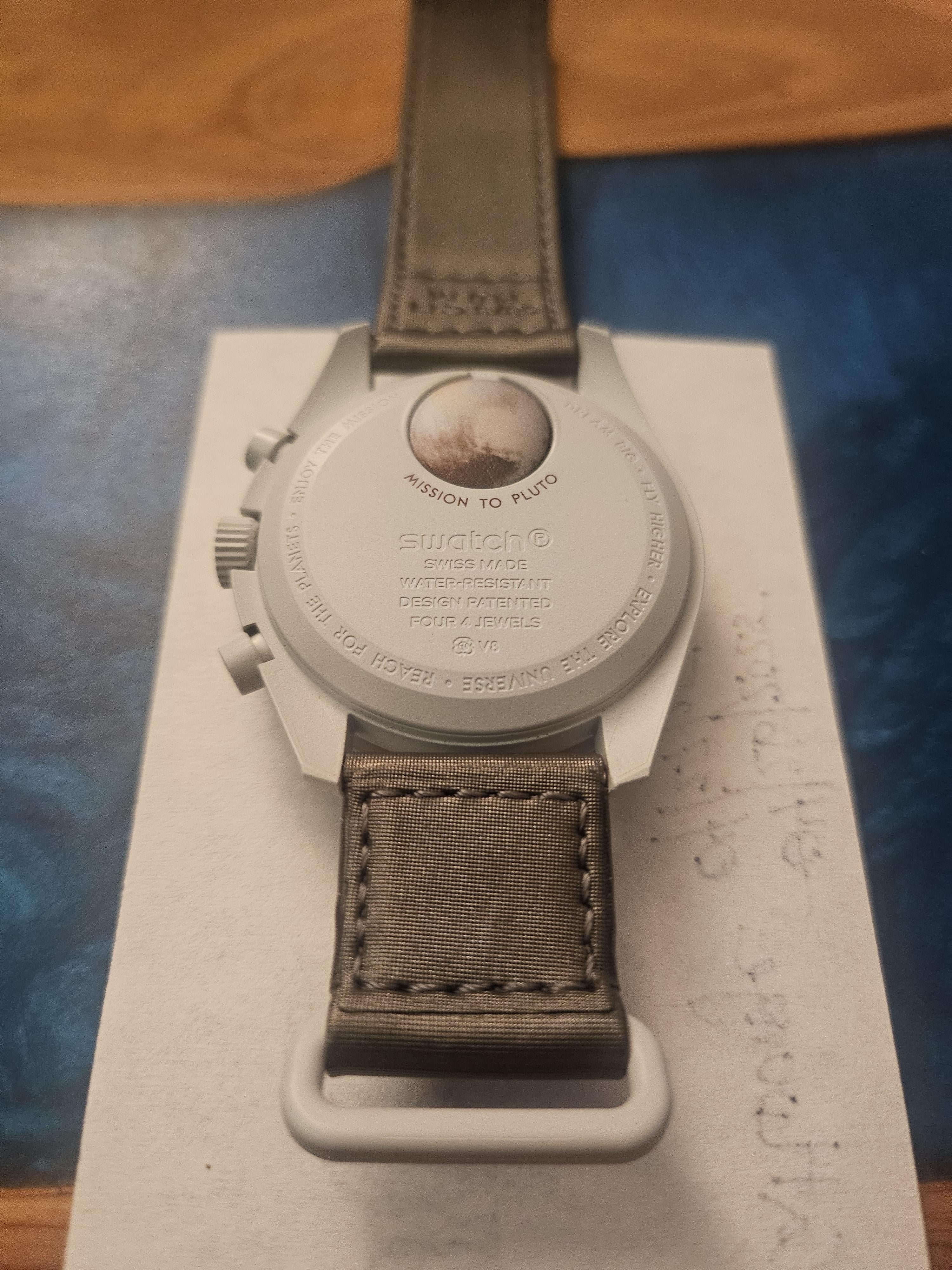 WTS] Omega x Swatch Mission to Pluto Moonswatch