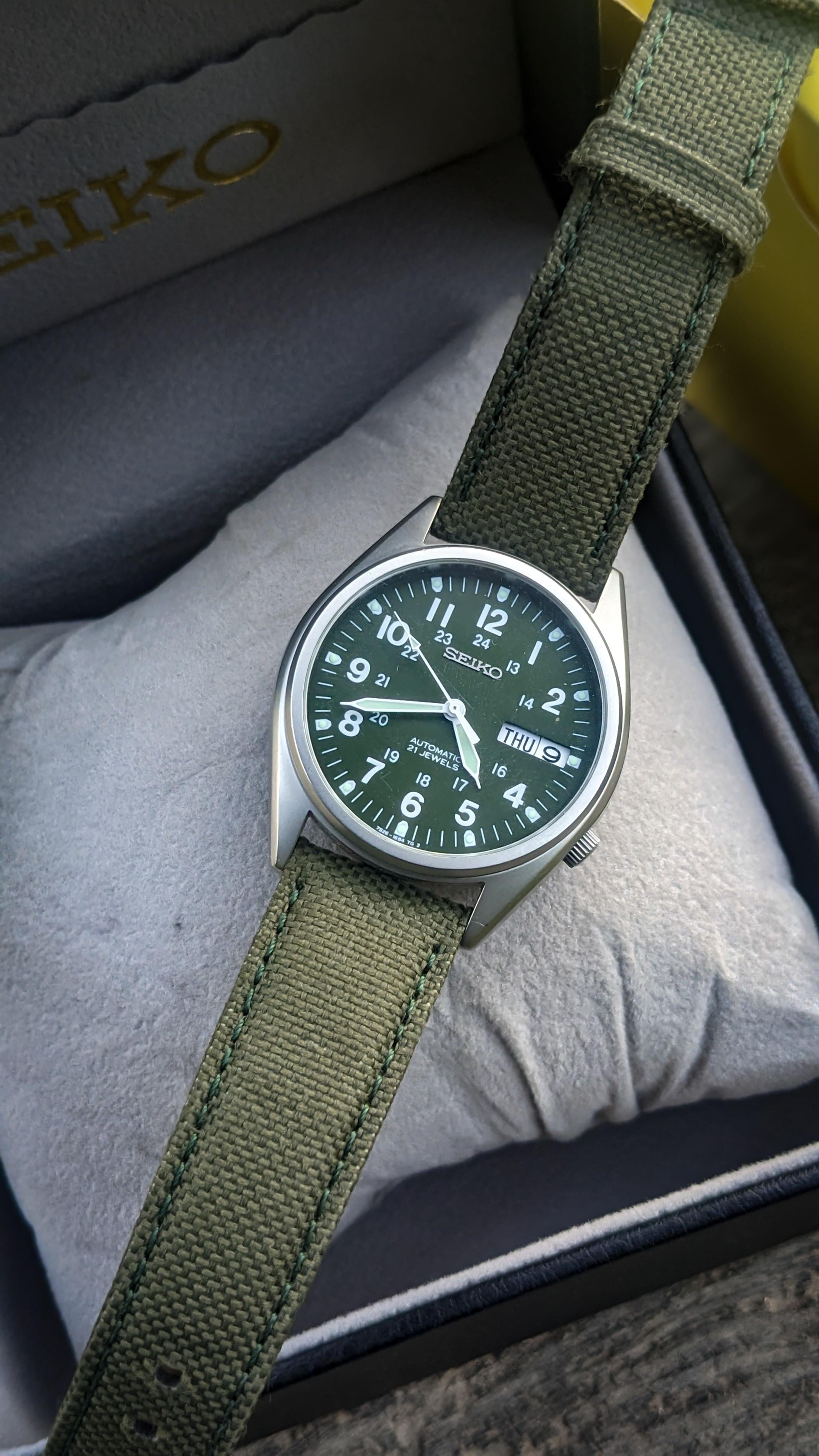 wts] Seiko SKX Military field Green Dial Automatic SKX427 7S26