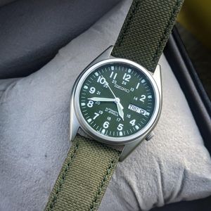 wts] Seiko SKX Military field Green Dial Automatic SKX427 7S26