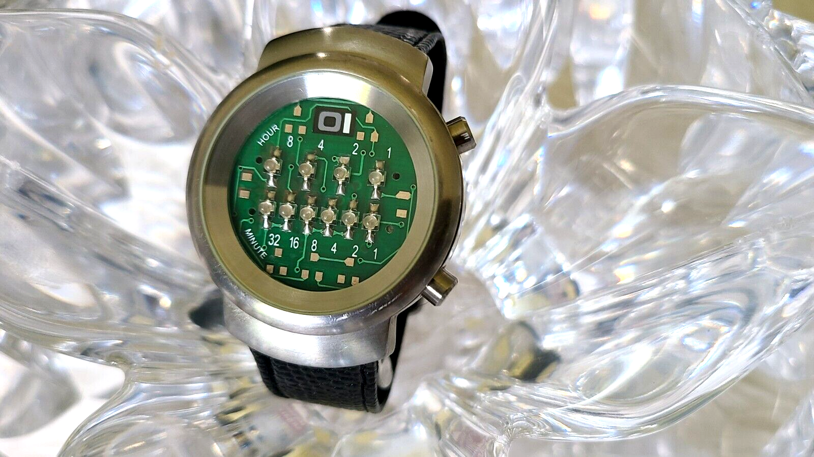 01] Classic binary watch : r/Watches
