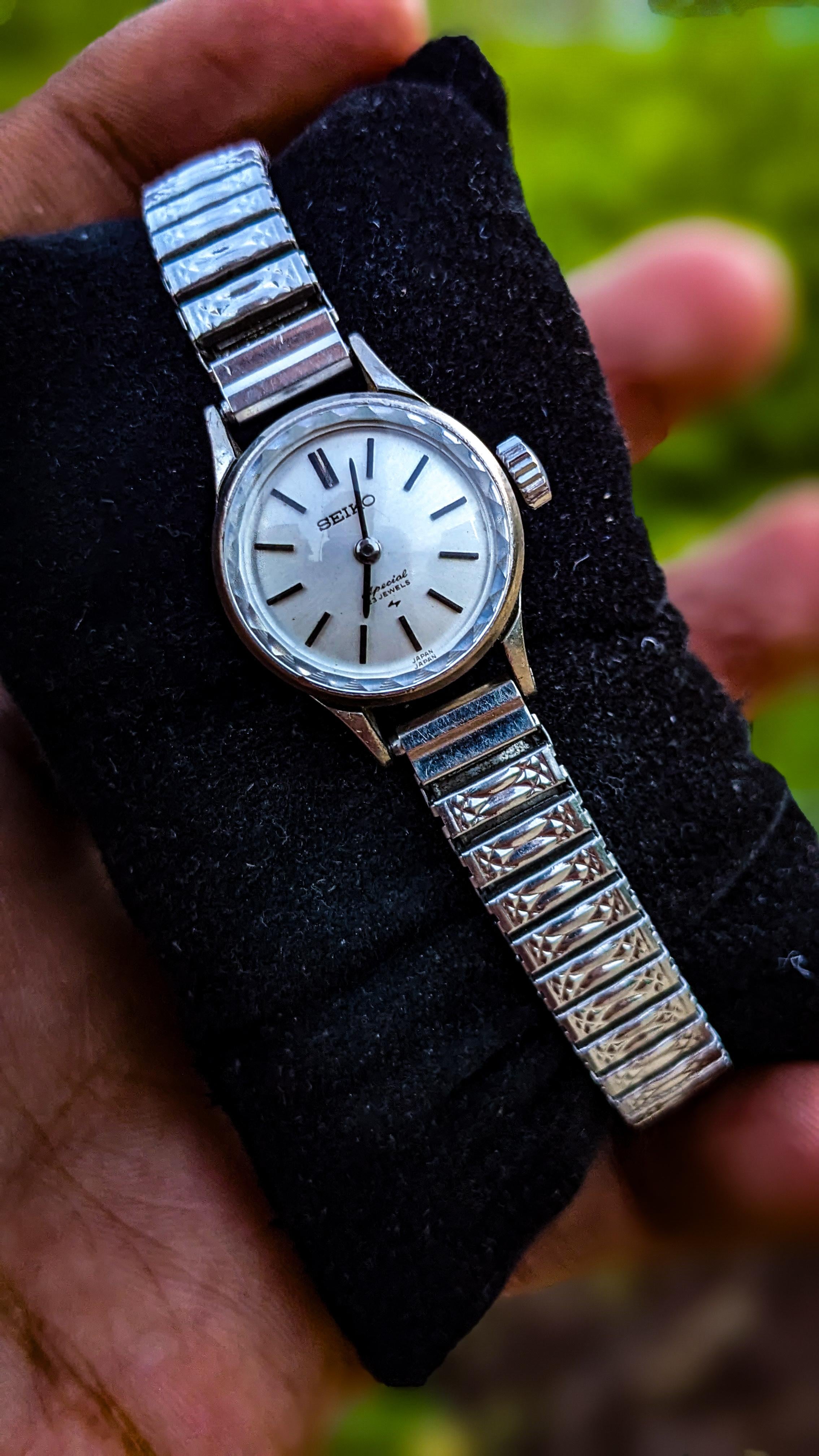 Seiko white gold watch hot sale