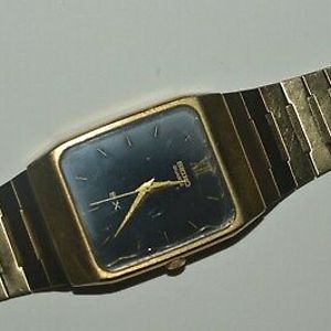 Vintage SEIKO SX Watch 5Y95-5000 Quartz Unisex Black Dial Gold Color Works  Fine | WatchCharts