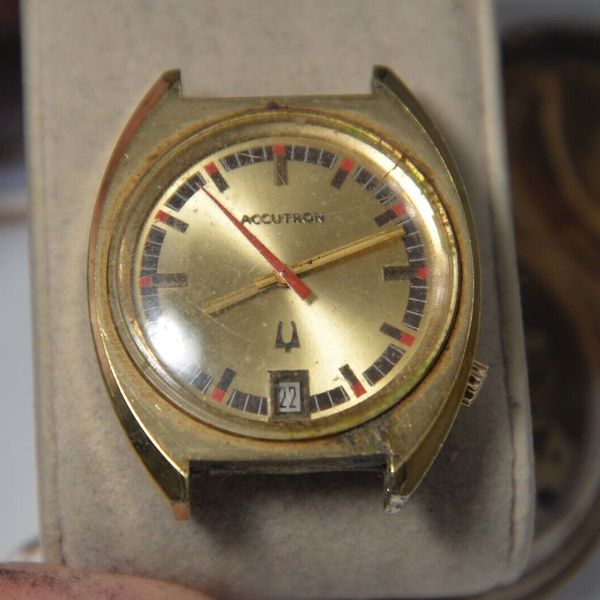 Montre Bulova Accutron Vintage à Quartz - Pour Homme - À Réparer - Occasion