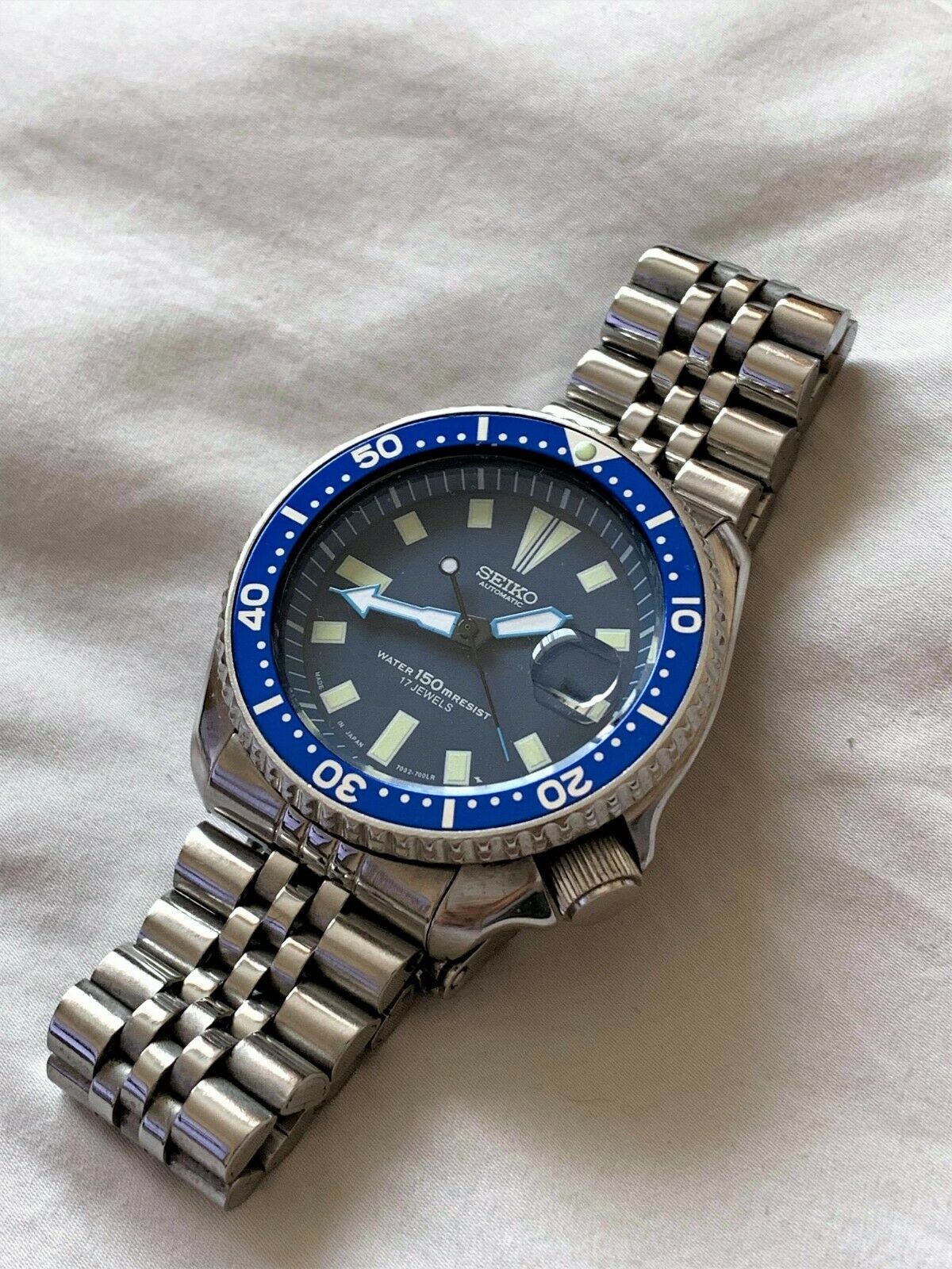 Seiko 7002 blue on sale dial