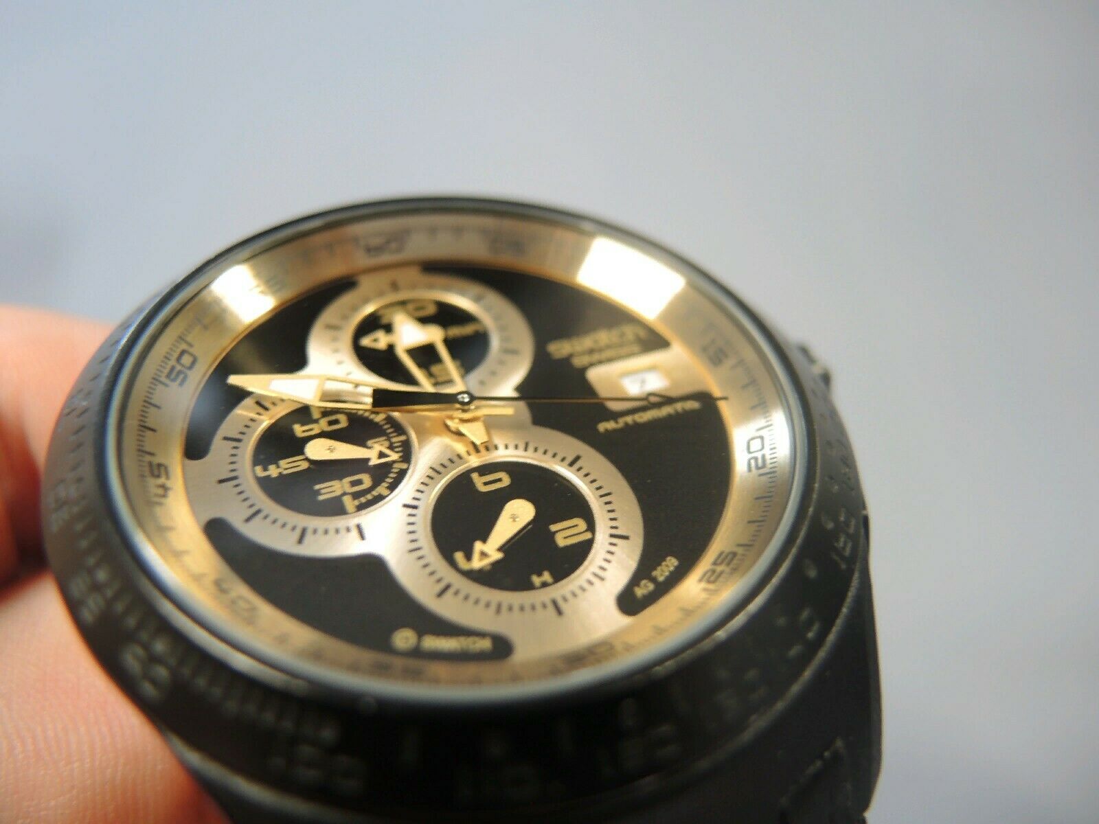 Track Sunset Swatch Right Track Blue Sapphire Crystal Swatch