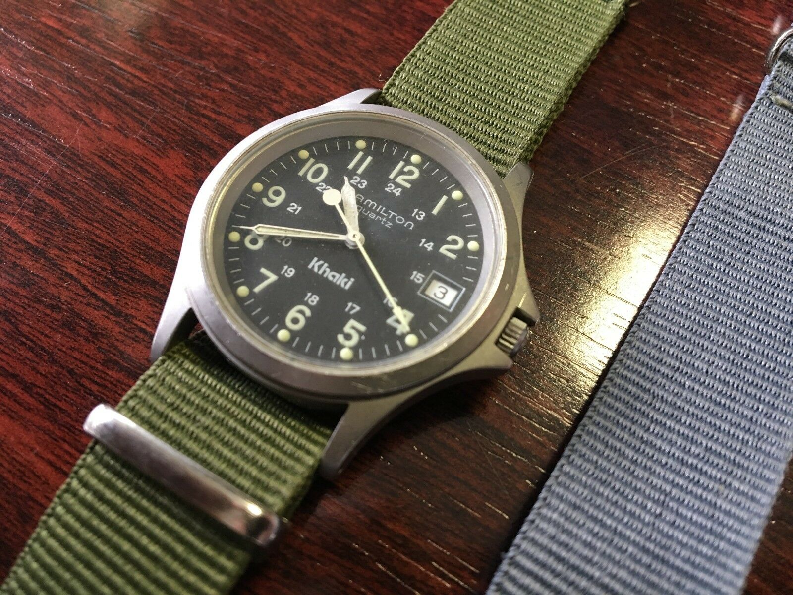 Hamilton Khaki Quartz 34mm Watch 9445B Swiss ETA 955.112 7 jewels