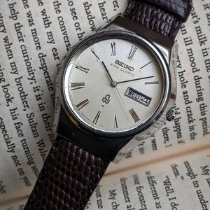 Seiko 5856-8080 King Quartz Day Date 1978 Quartz Authentic Mens