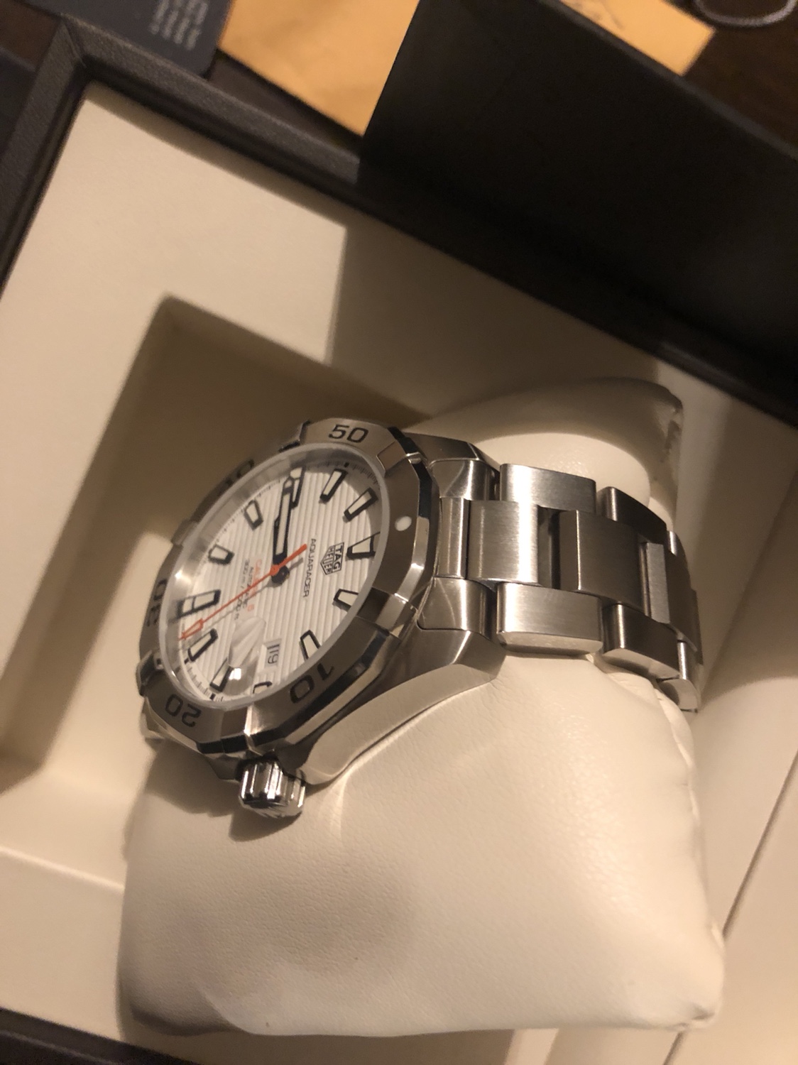 TAG Heuer Aquaracer Calibre 5 43mm WAY2013.BA0927 White Dial 07/2018 11747U