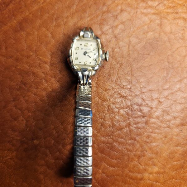 Montre Vintage Bulova M3 10K Or Laminé Mécanique Remontage Manuel Fabriquée En Suisse - Pièce D'occasion